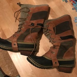 Sorel rain boots